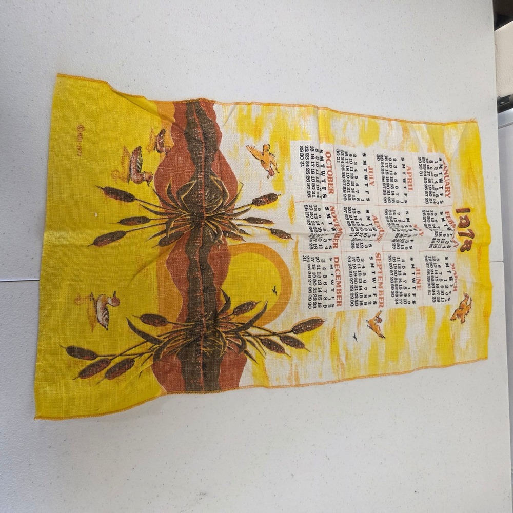 Vintage 1978 Calendar Tea Towel HRI Ducks Cattails Sunset Yellow Linen 26x15